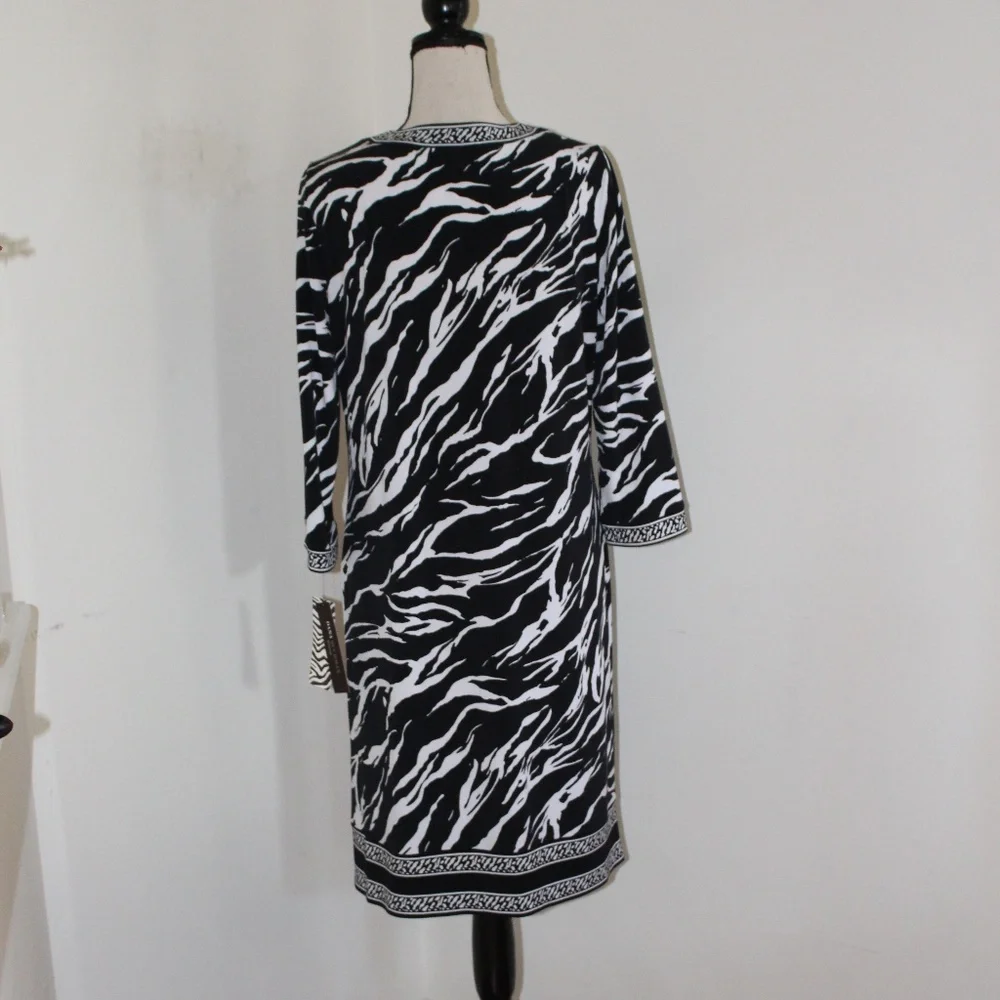 Dana Buchman, sheath dress with 3/4 sleeves
